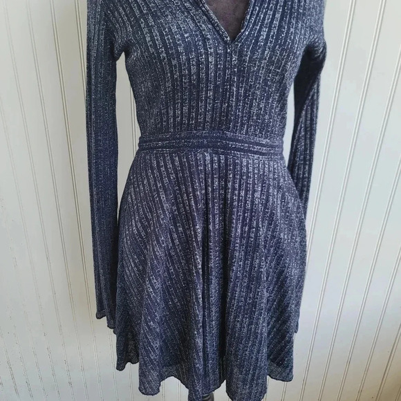 ZARA Womens Navy BLUE Silver Metallic KNIT V-NECK Mink DRESS Long Sleeve Sz M - Picture 7 of 14